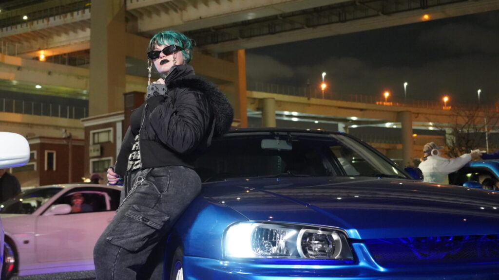 Daikoku PA with R34 Skyline bayside blue