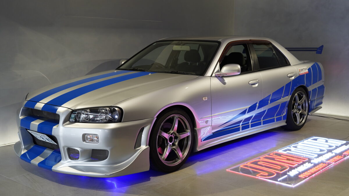 NISSAN SKYLINE ER34 Silver】New rental car information for Skyline