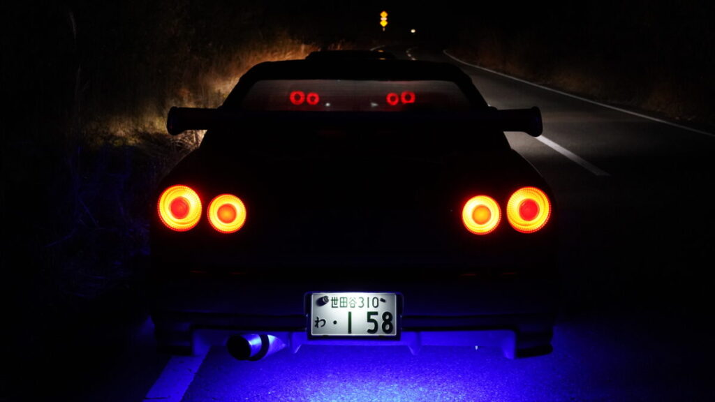 "Real" JDM nightlife [NISSAN SKYLINE R34]