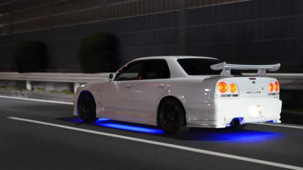 Driving R34 SKYLINE GT-T in Tokyo