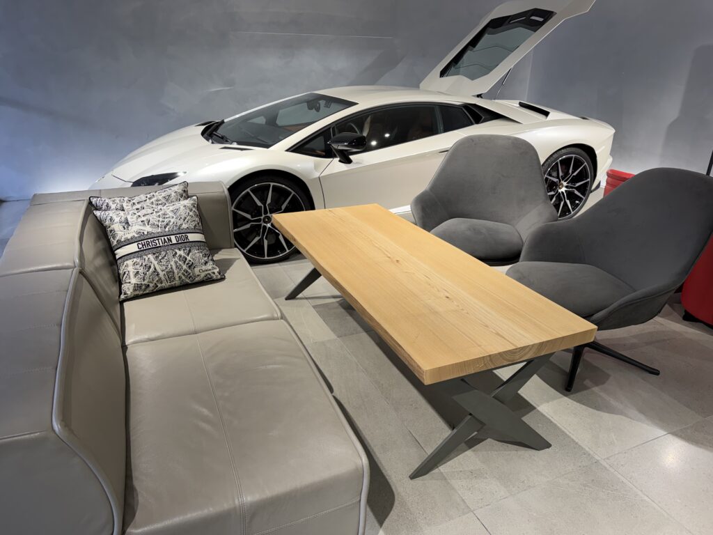 Interior of the lounge JDM TOUR Tokyo with Lamborghini Aventador