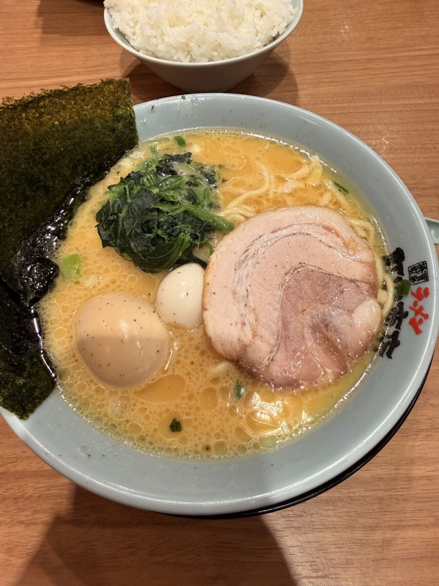 Daikoku PA Tour customer photo by Renee Torok
